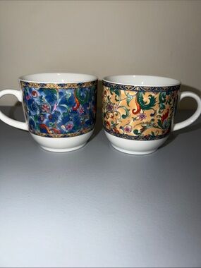 Windward Set of Porcelain Teacups with Blue and Cream Floral Scroll Pattern